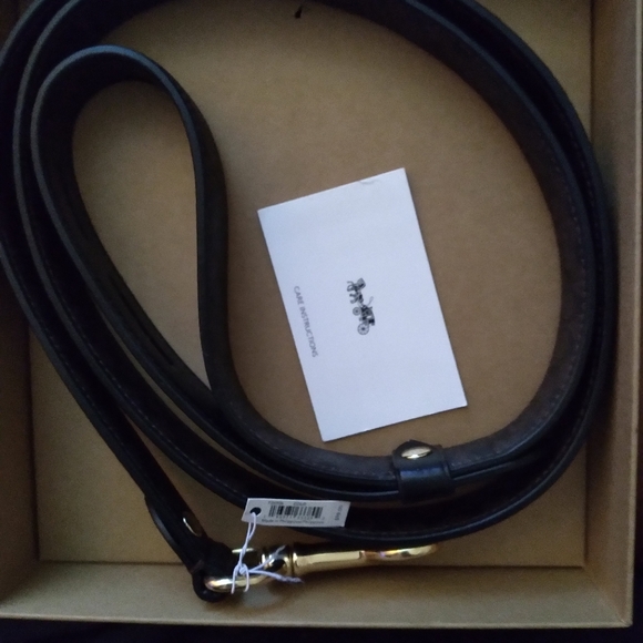 Coach Other - Nwt Large Mahogany dog leash